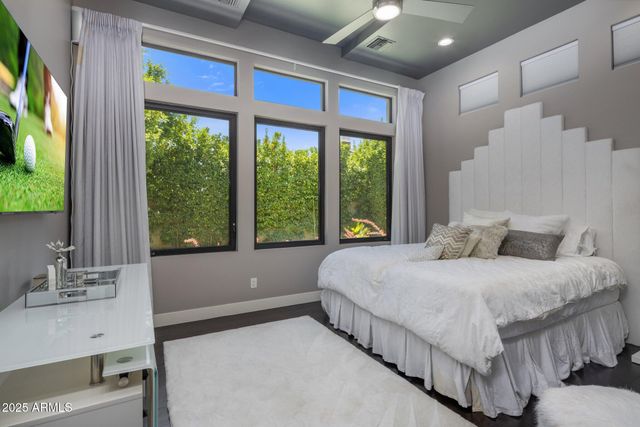 2639 E LOVEBIRD Lane, Gilbert, AZ 85297