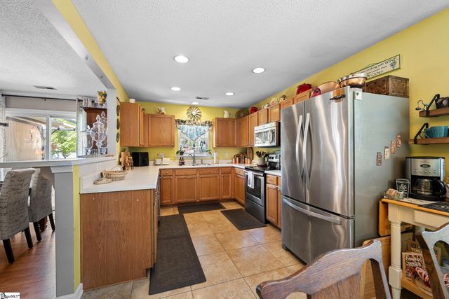 5 Avalon Court, Simpsonville, SC 29681