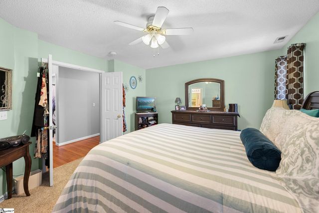 5 Avalon Court, Simpsonville, SC 29681
