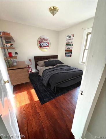 23231 Park Street, Dearborn, MI 48124