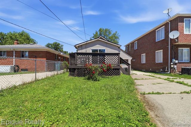 23231 Park Street, Dearborn, MI 48124