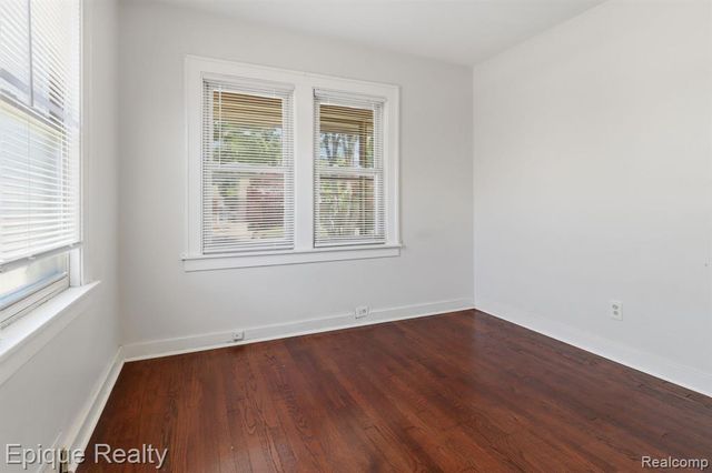 23231 Park Street, Dearborn, MI 48124