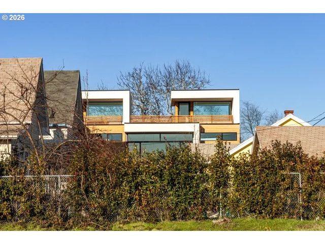 4056 N VANCOUVER Ave, Portland, OR 97227