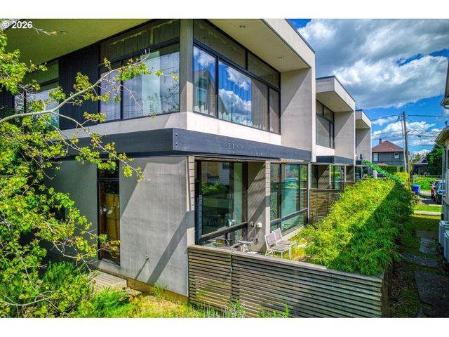 4056 N VANCOUVER Ave, Portland, OR 97227