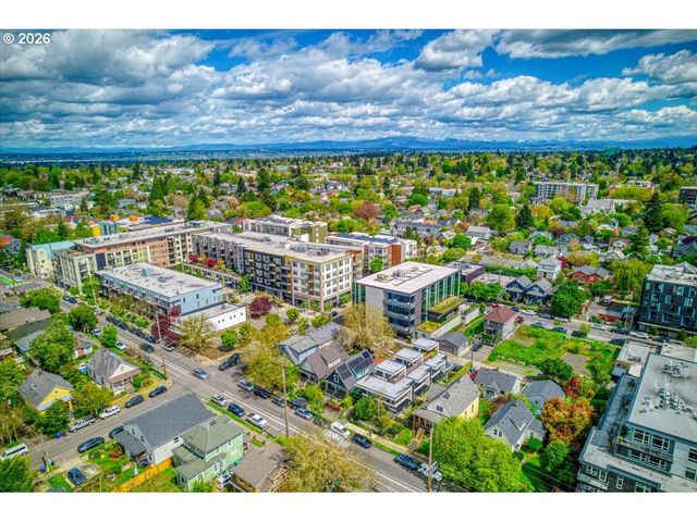 4056 N VANCOUVER Ave, Portland, OR 97227