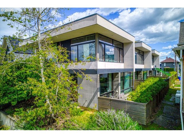 4056 N VANCOUVER Ave, Portland, OR 97227