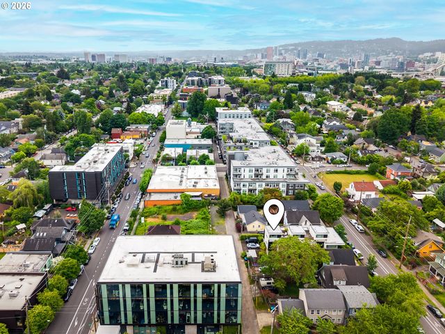 4056 N VANCOUVER Ave, Portland, OR 97227