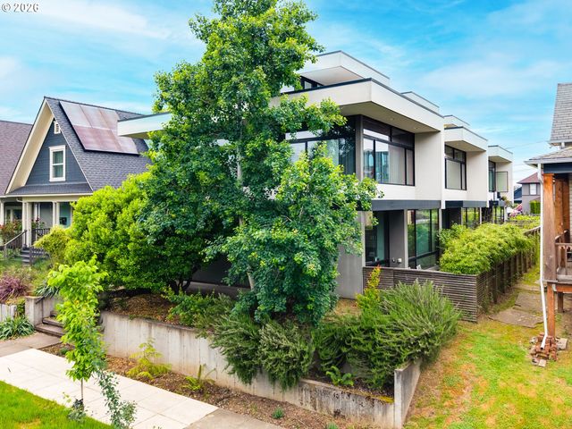 4056 N VANCOUVER Ave, Portland, OR 97227