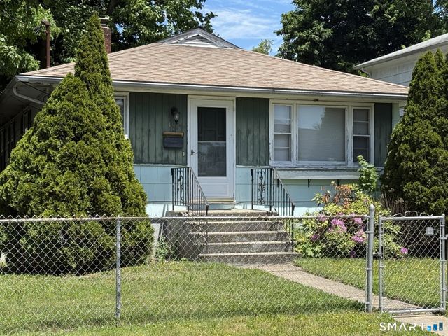 166 Marigold Avenue, Bridgeport, CT 06606