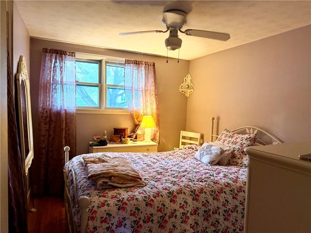 97 Keeley Avenue, Warwick, RI 02886