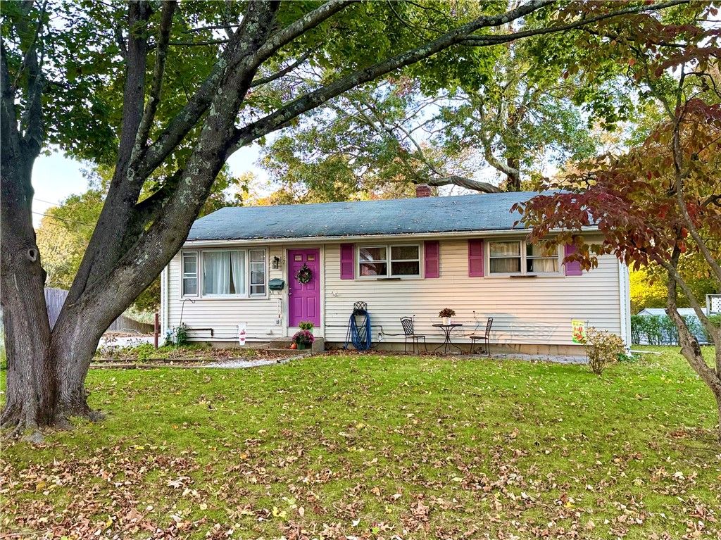 97 Keeley Avenue, Warwick, RI 02886