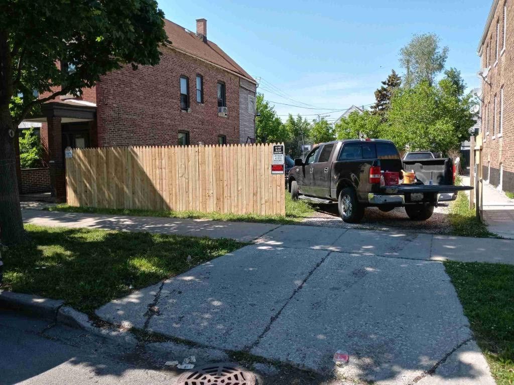 3040 W 41st Place, Chicago, IL 60632