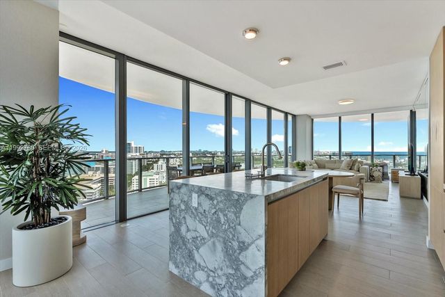 500 Alton Rd 2205, Miami Beach, FL 33139
