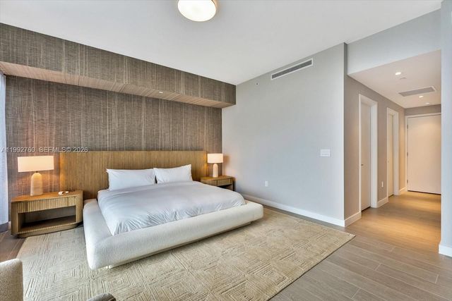 500 Alton Rd 2205, Miami Beach, FL 33139
