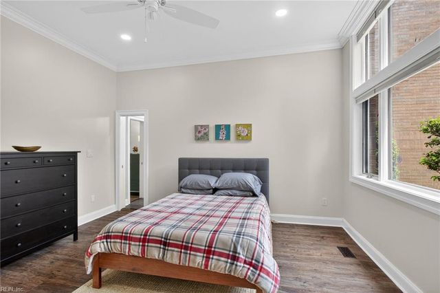 696 Mowbray Arch Apt 510, Norfolk, VA 23507