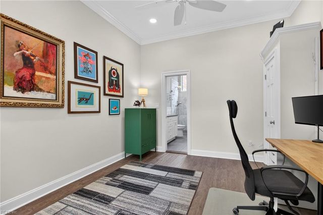 696 Mowbray Arch Apt 510, Norfolk, VA 23507