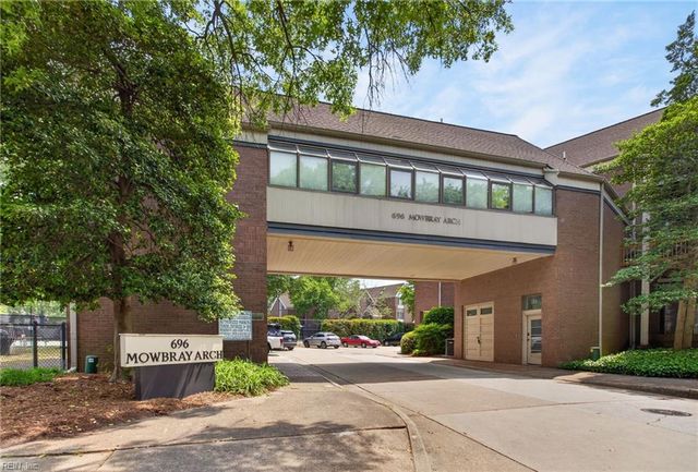 696 Mowbray Arch Apt 510, Norfolk, VA 23507