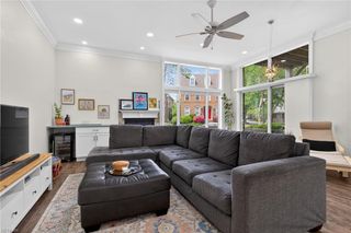 696 Mowbray Arch Apt 510, Norfolk, VA 23507