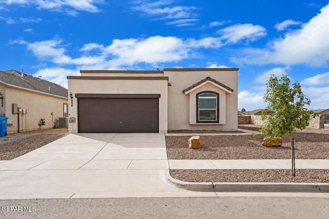 800 Whitebrush Drive, Socorro, TX 79927