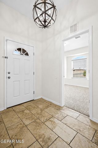 800 Whitebrush Drive, Socorro, TX 79927