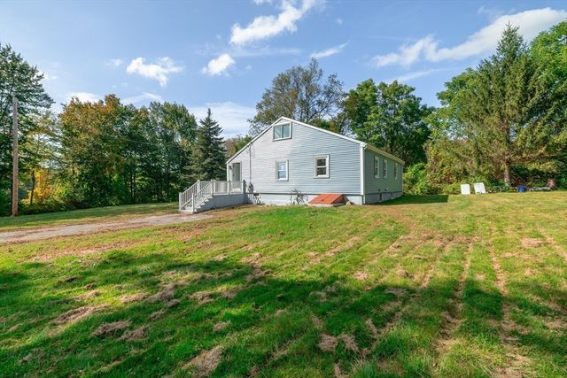 3 Old Ware Rd, West Brookfield, MA 01585