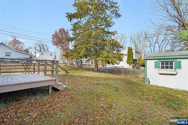 57 Richwood Place, Denville Township, NJ 07834