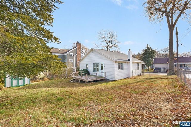 57 Richwood Place, Denville Township, NJ 07834