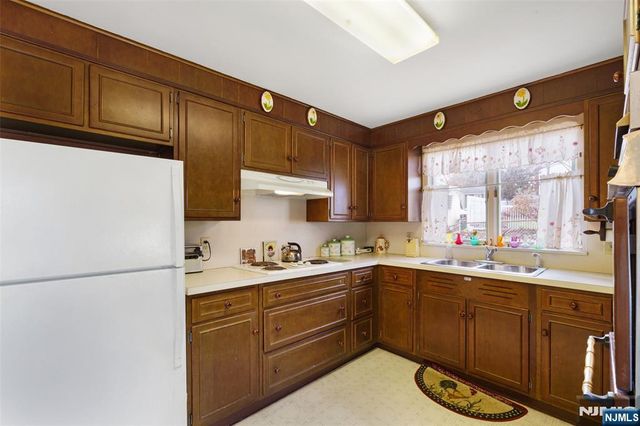 57 Richwood Place, Denville Township, NJ 07834