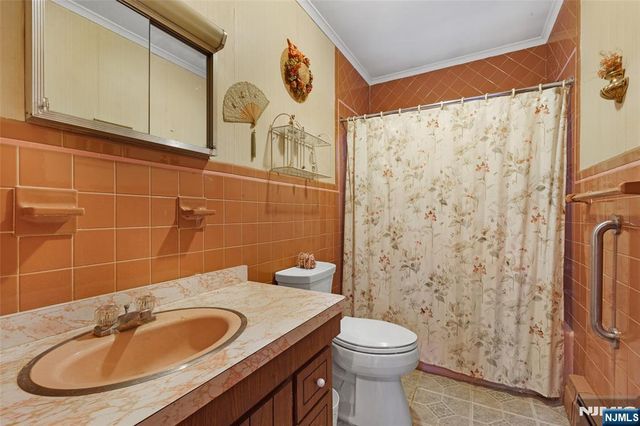 57 Richwood Place, Denville Township, NJ 07834