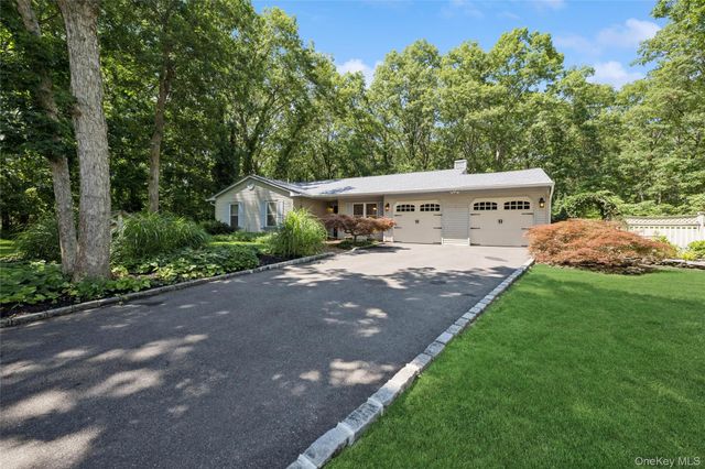 9 Grove Avenue, Coram, NY 11727