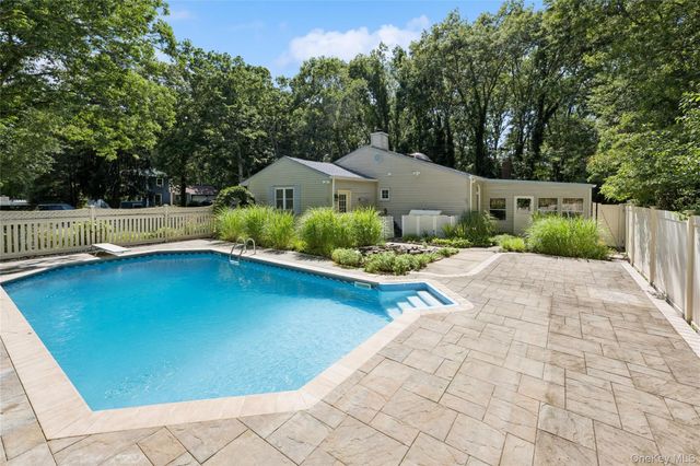 9 Grove Avenue, Coram, NY 11727