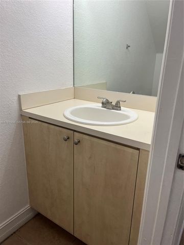 7985 NW 8th Street 110A, Miami, FL 33126