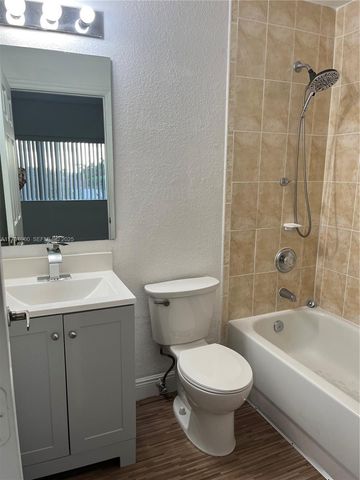 7985 NW 8th Street 110A, Miami, FL 33126
