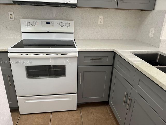 7985 NW 8th Street 110A, Miami, FL 33126