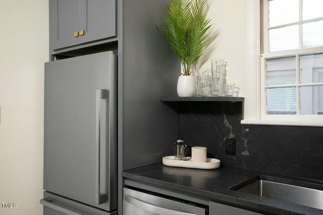 821 N Buchanan Boulevard B, Durham, NC 27701