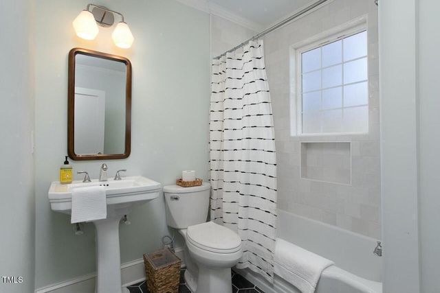 821 N Buchanan Boulevard B, Durham, NC 27701