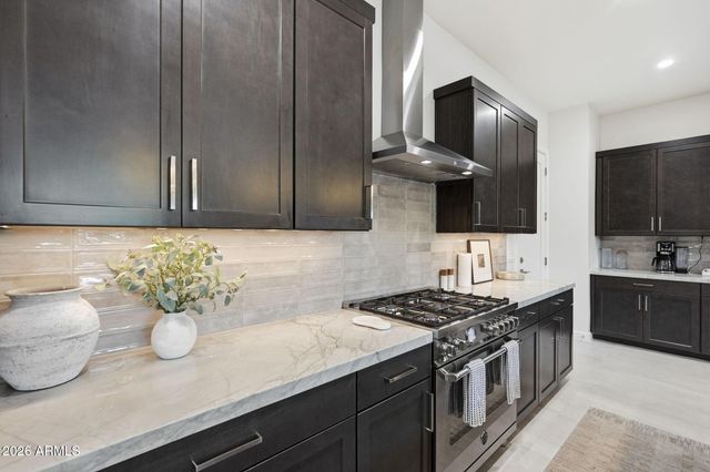 6525 E CAVE CREEK Road 201, Cave Creek, AZ 85331