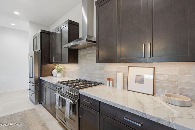 6525 E CAVE CREEK Road 201, Cave Creek, AZ 85331