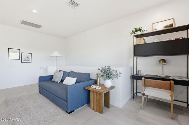 6525 E CAVE CREEK Road 201, Cave Creek, AZ 85331