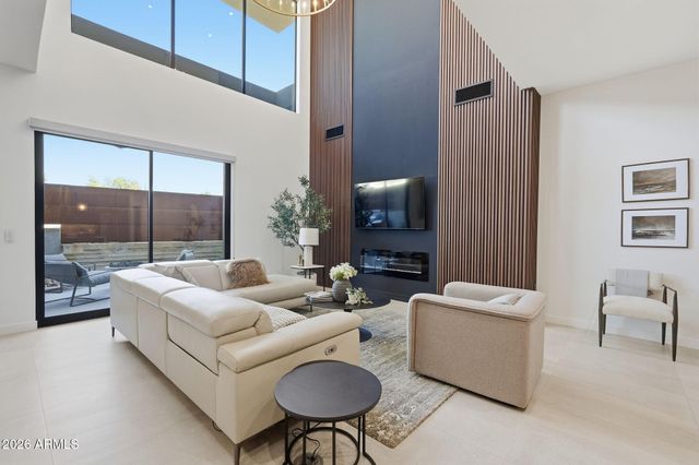 6525 E CAVE CREEK Road 201, Cave Creek, AZ 85331