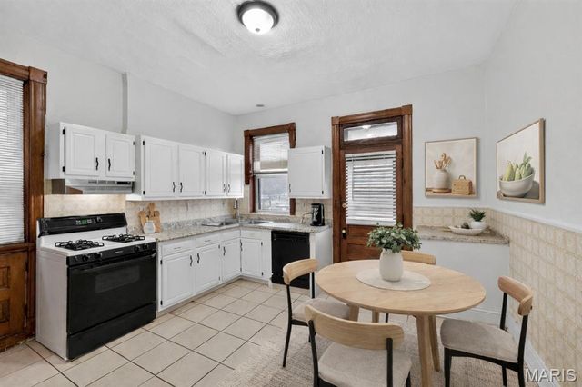 2018 Ann Avenue, St Louis, MO 63104