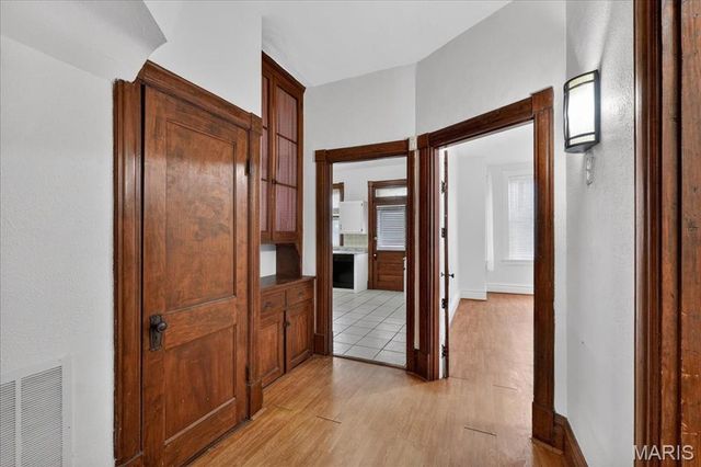 2018 Ann Avenue, St Louis, MO 63104