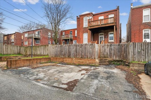 2018 Ann Avenue, St Louis, MO 63104