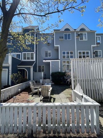 595 Putnam Ave. 595, Cambridge, MA 02139