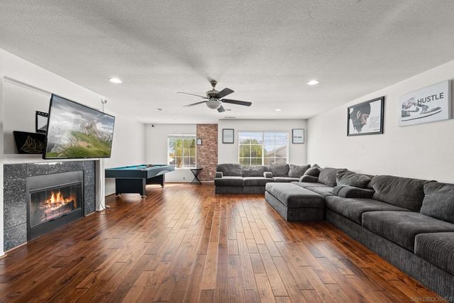 30487 White Fir Dr, Menifee, CA 92584