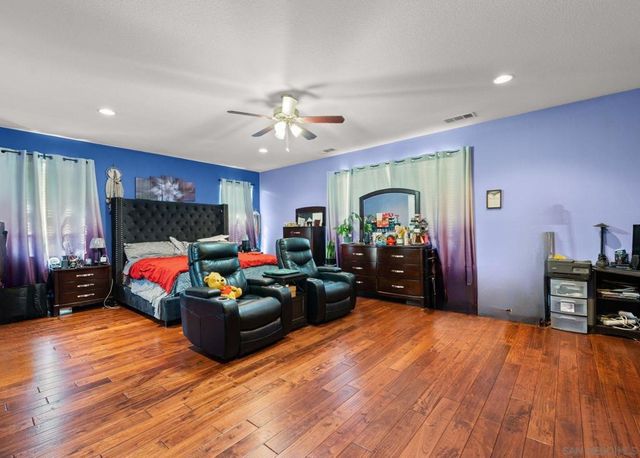 30487 White Fir Dr, Menifee, CA 92584