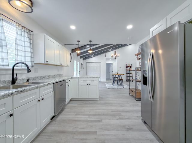 15608 NE New Market Road, Hosford, FL 32334