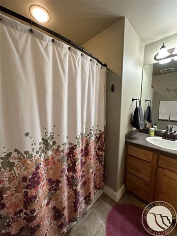 5343 Golden Hollow Road, Billings, MT 59101