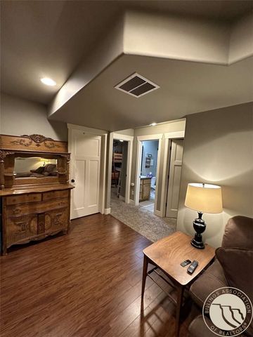 5343 Golden Hollow Road, Billings, MT 59101