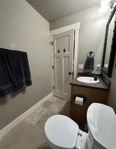 5343 Golden Hollow Road, Billings, MT 59101